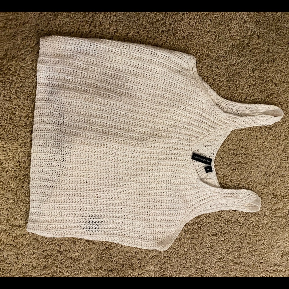 White knit tank